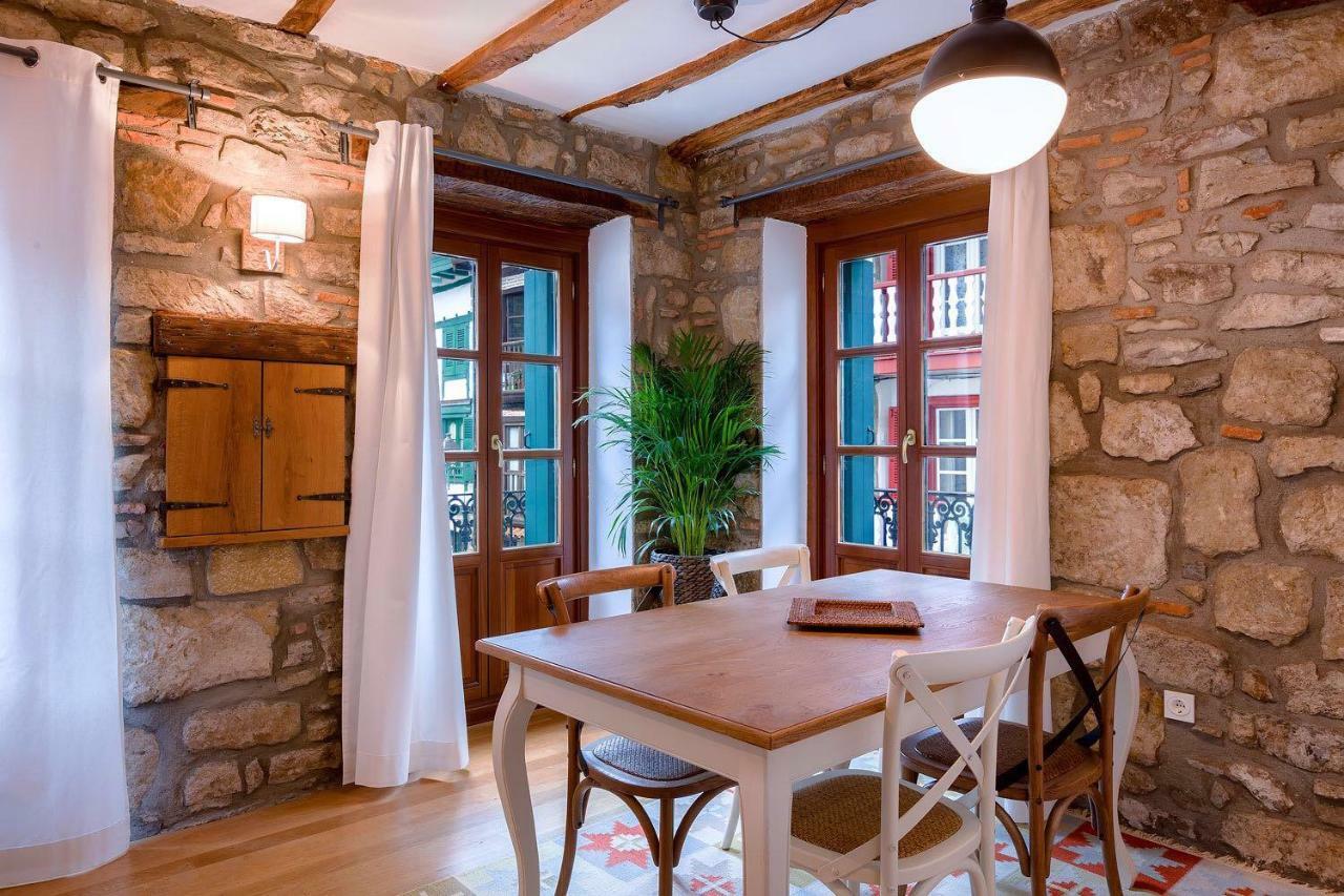Carlos V Apartment *